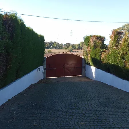 Quinta Da Maínha Solar Local Com Piscina Privada Em Casa de Férias Braga