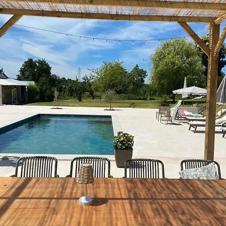 Ferienhaus Quinta Da Mainha - Charming - Com Piscina Privada Braga